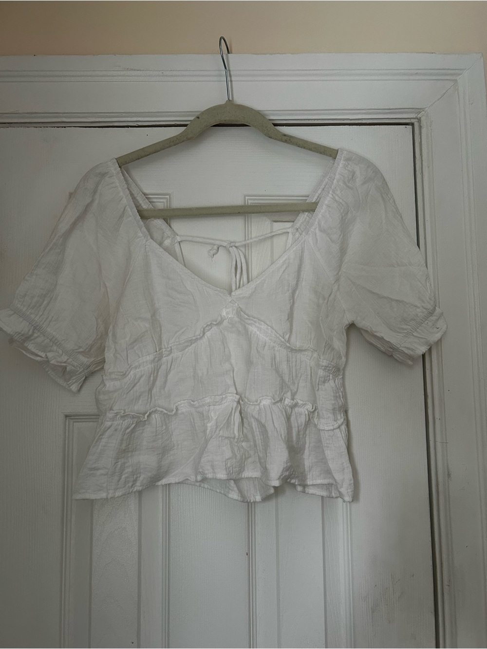 Women’s White Peasant Tie-Back Blouse